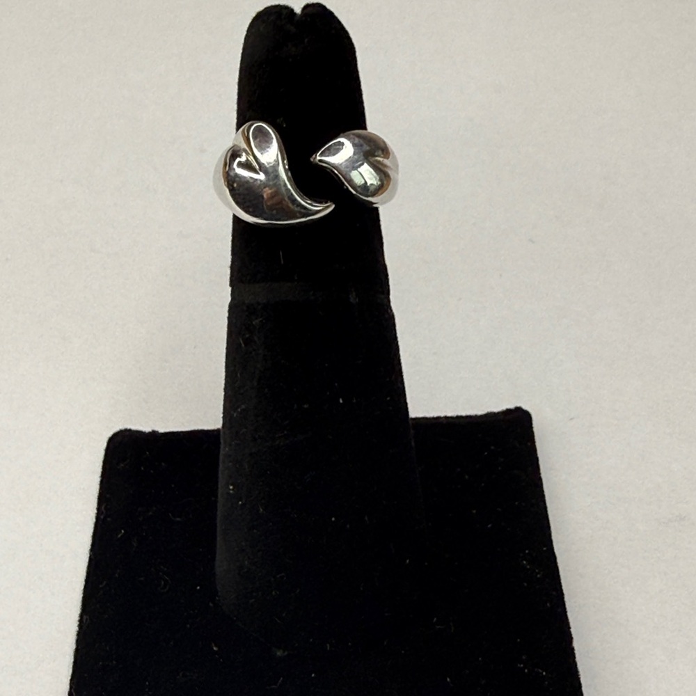 Avon Vintage Heart to Heart Ring 70s 1976 Silver Tone Adjustable